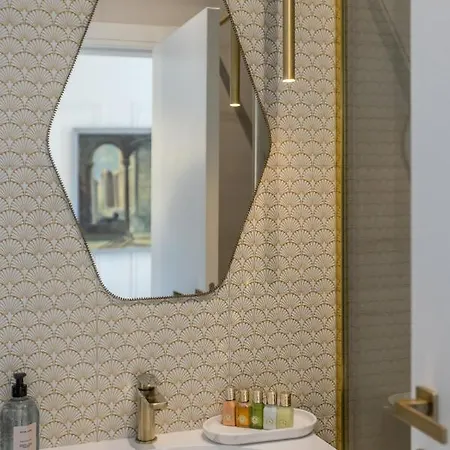 Finest 1 Lejlighed *