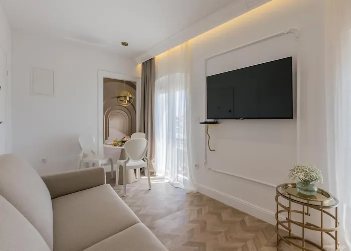 Finest 1 Apartment *